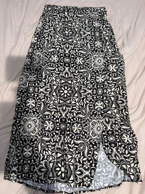 Midi patterned skirt
